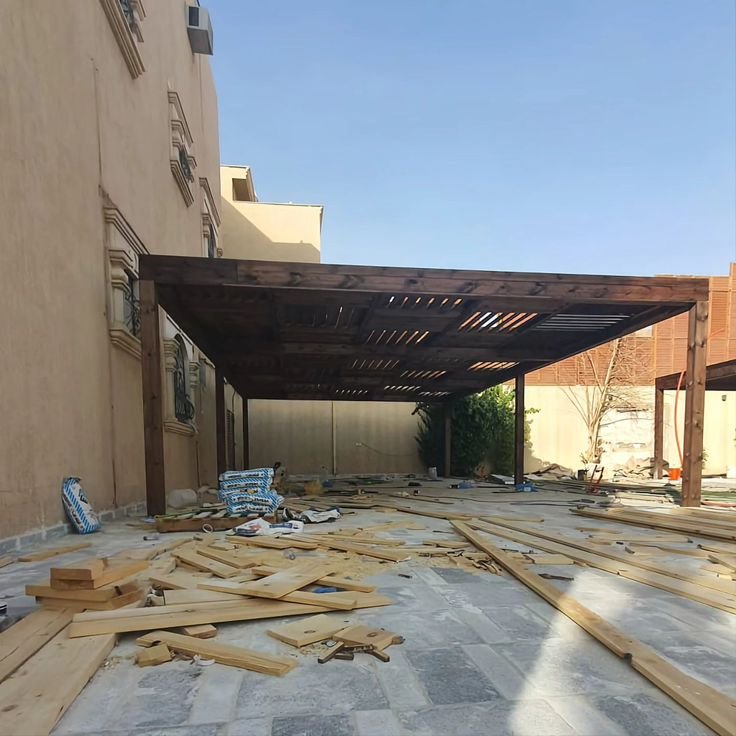 مظلات خشبية شرائح