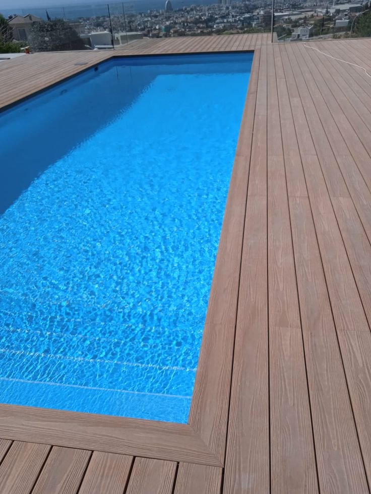 تغطية مسابح خشب