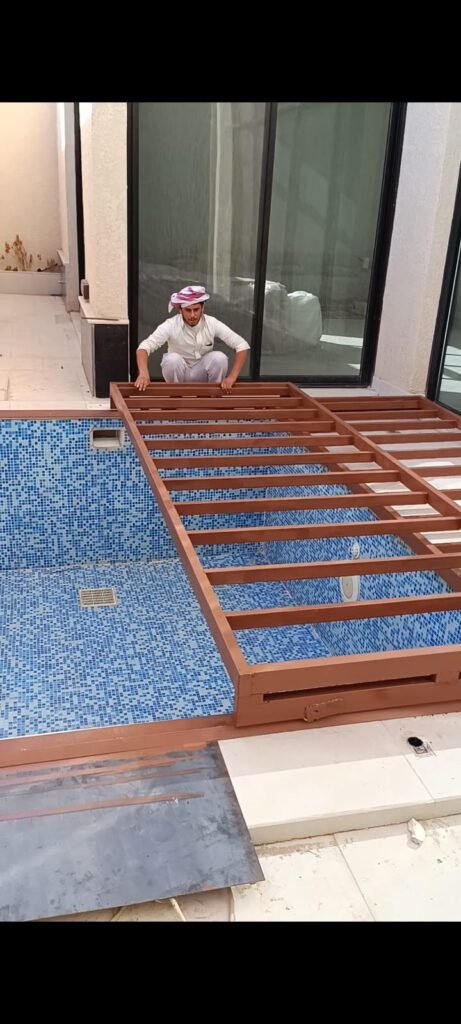 تغطية مسبح متحرك