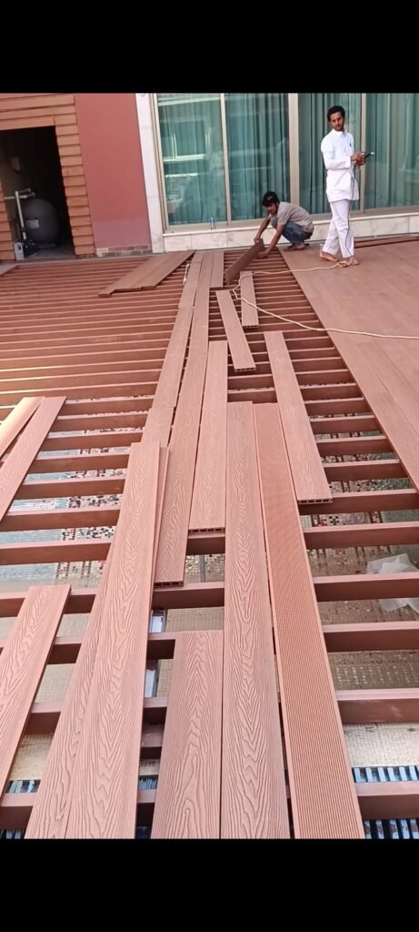 مظلات مسابح