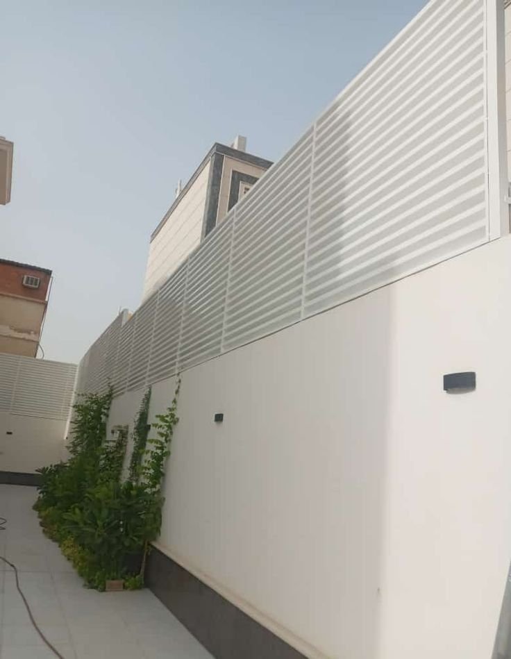 سواتر جدارية