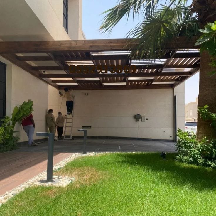 مظلات مداخل خشب